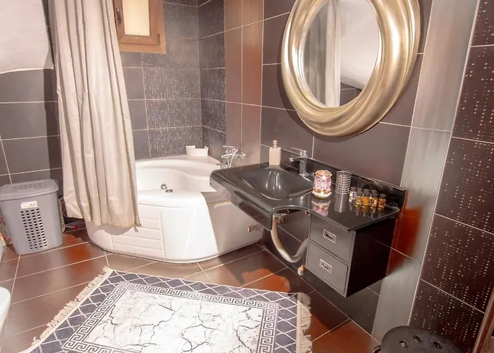 Olympus Sea View Apartment. *