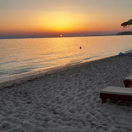 Olympus Sea View Apartment. בית נופש *