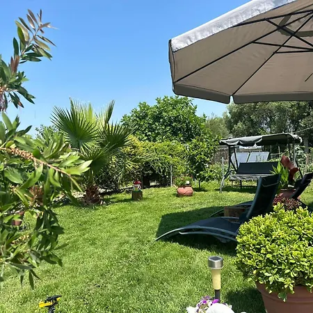 Olympus Sea View Apartment. בית נופש *